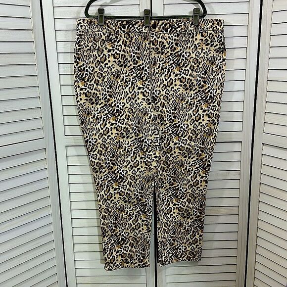 Chico's Jeans Size 4 (20) Cheetah Ankle Slim Leg NWOT - Picture 3 of 15